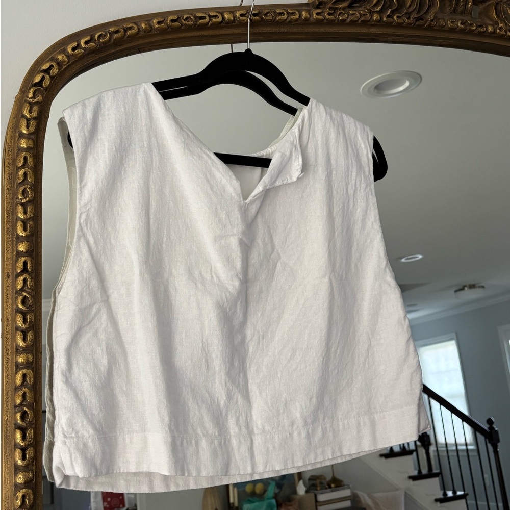 Abercrombie & Fitch White Sleeveless Linen Top | M